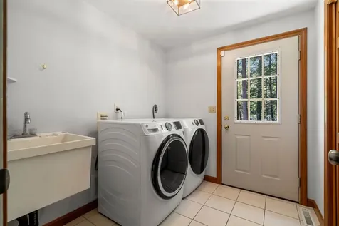 27 Saint Cyr Drive Hampton NH 03842
