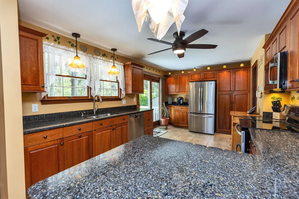 145 Hillcrest Road Litchfield NH 03052