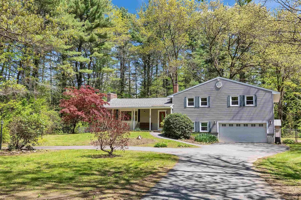 145 Hillcrest Road Litchfield NH 03052