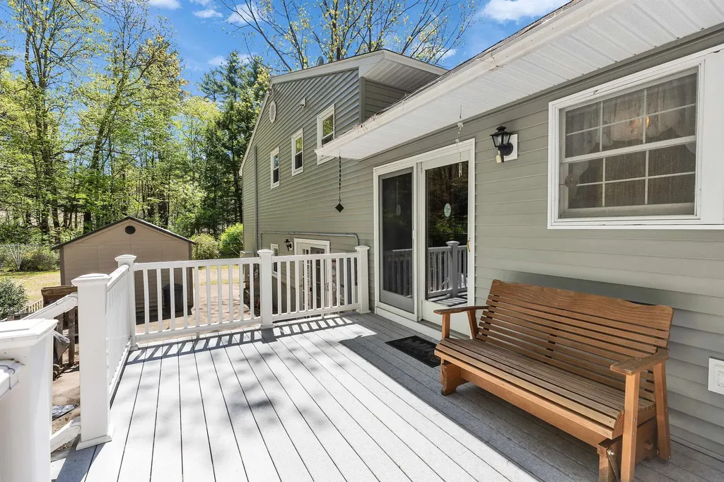 145 Hillcrest Road Litchfield NH 03052