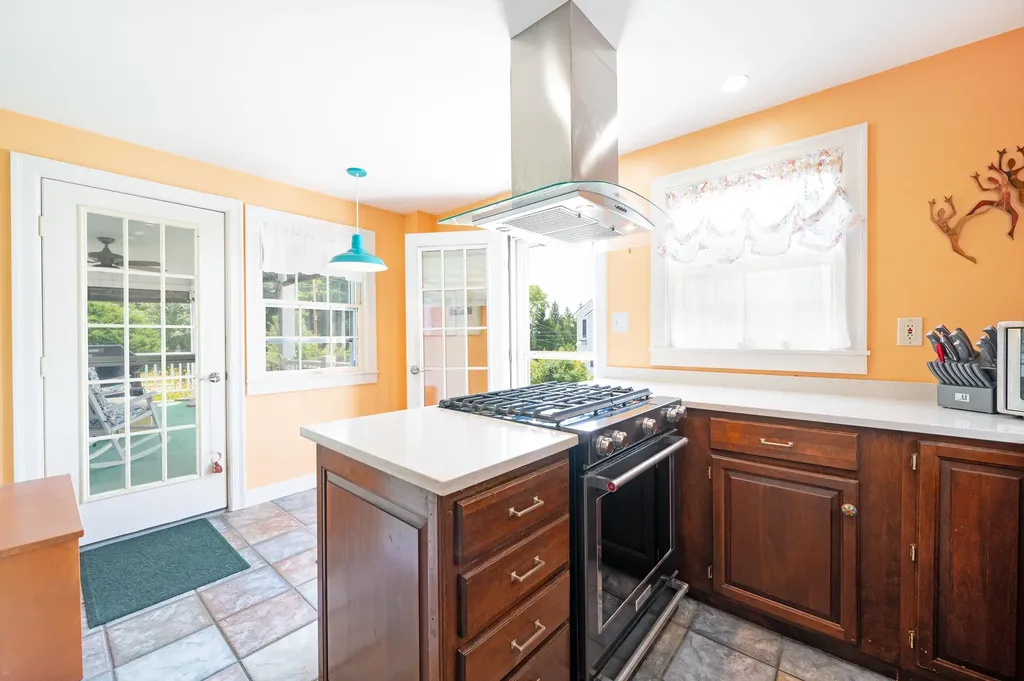 135 Bellevue Avenue Rutland City VT 05701