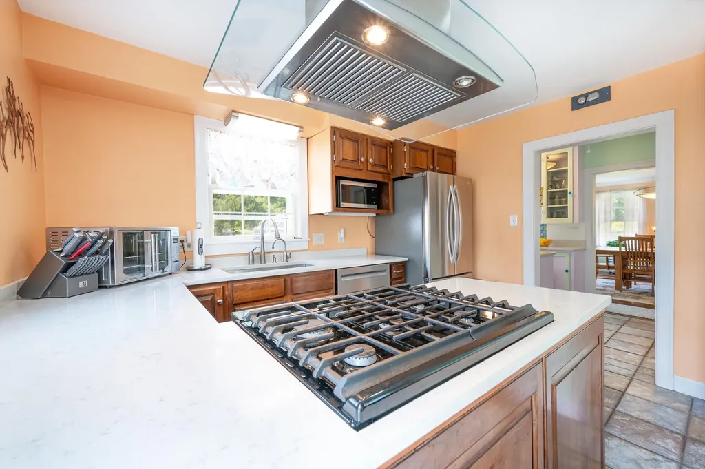 135 Bellevue Avenue Rutland City VT 05701