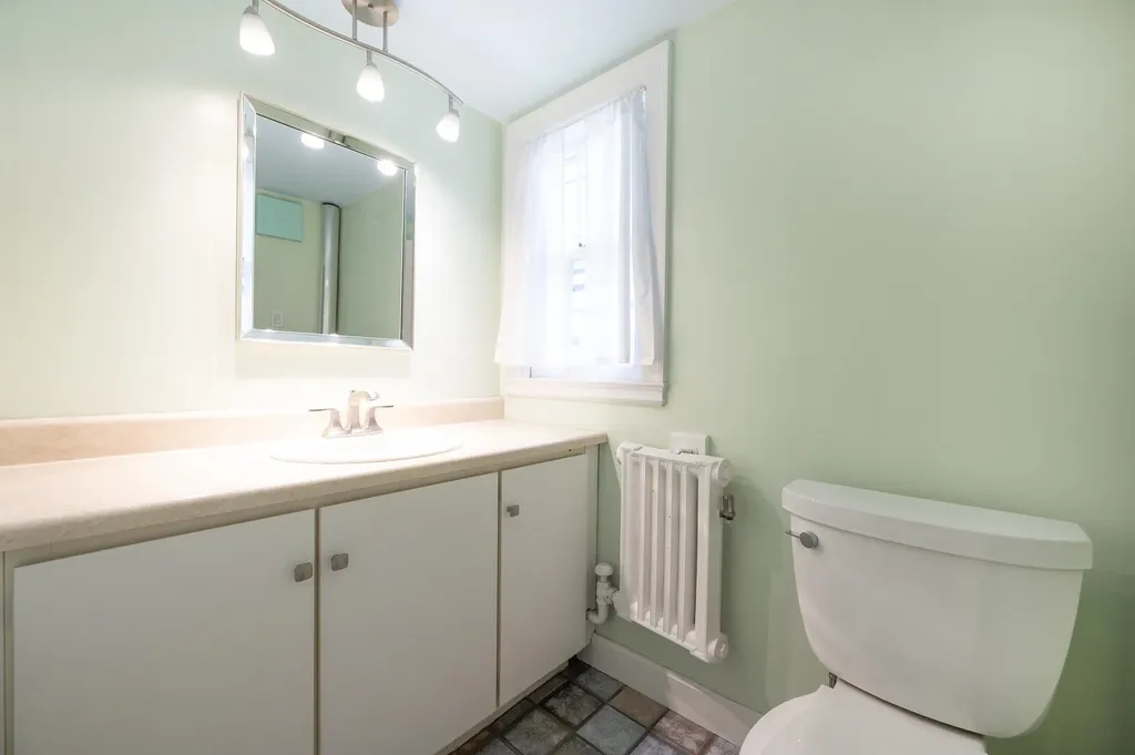 135 Bellevue Avenue Rutland City VT 05701