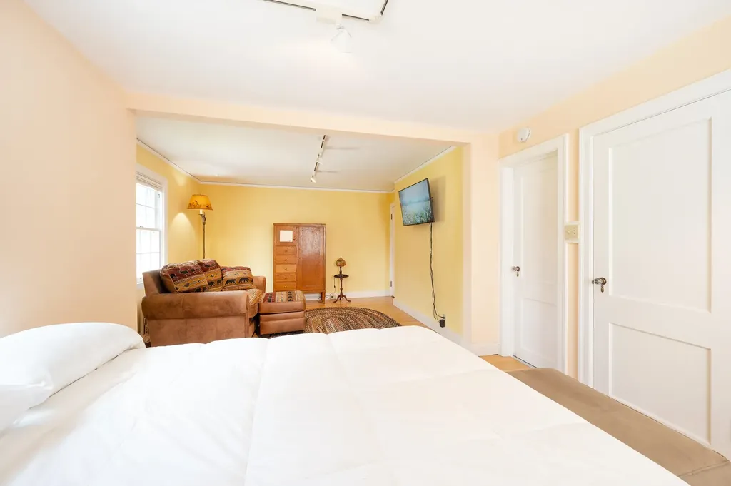 135 Bellevue Avenue Rutland City VT 05701