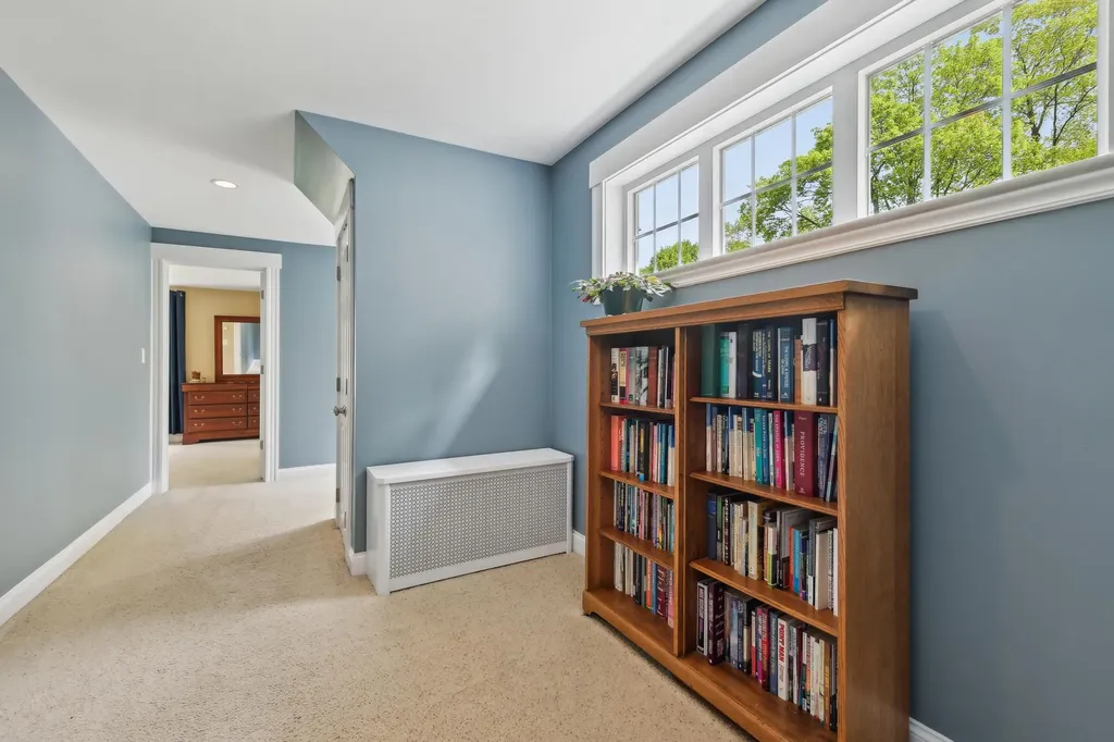 5 Sullivan Avenue Salem NH 03079