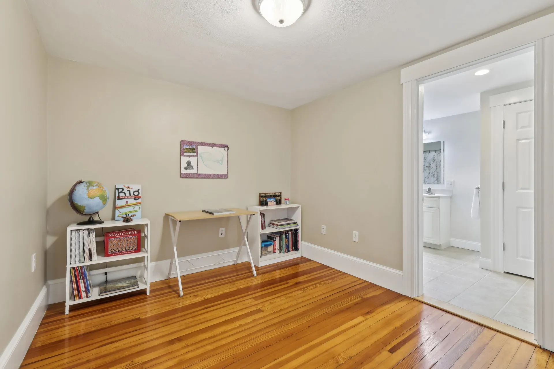 5 Sullivan Avenue Salem NH 03079