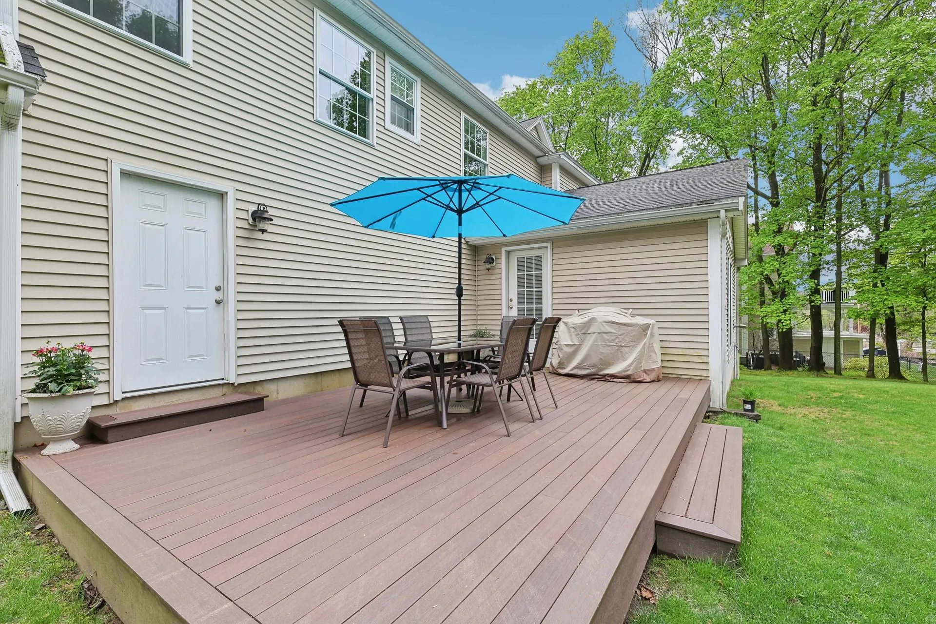 5 Sullivan Avenue Salem NH 03079