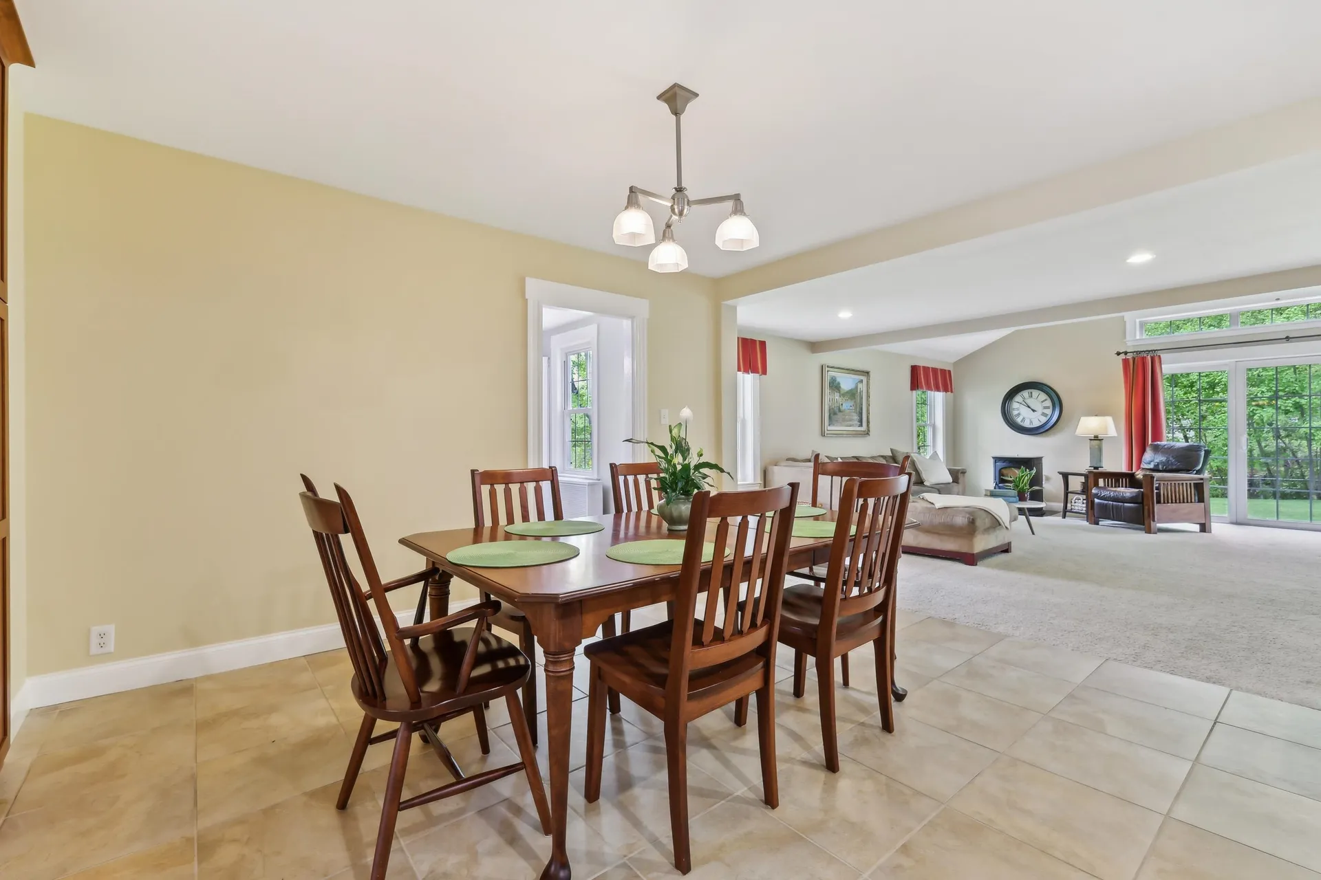 5 Sullivan Avenue Salem NH 03079
