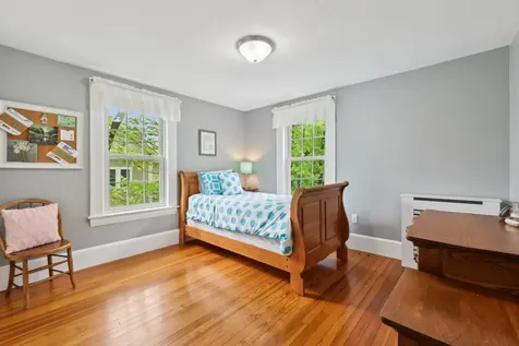 5 Sullivan Avenue Salem NH 03079