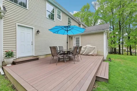 5 Sullivan Avenue Salem NH 03079