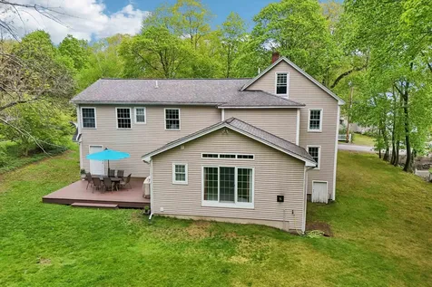 5 Sullivan Avenue Salem NH 03079