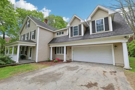 5 Sullivan Avenue Salem NH 03079