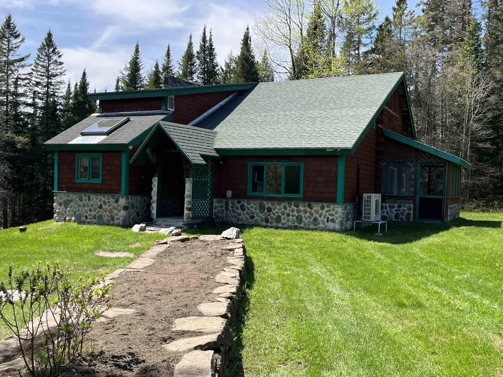 1039 Noyestar Road Walden VT 05843