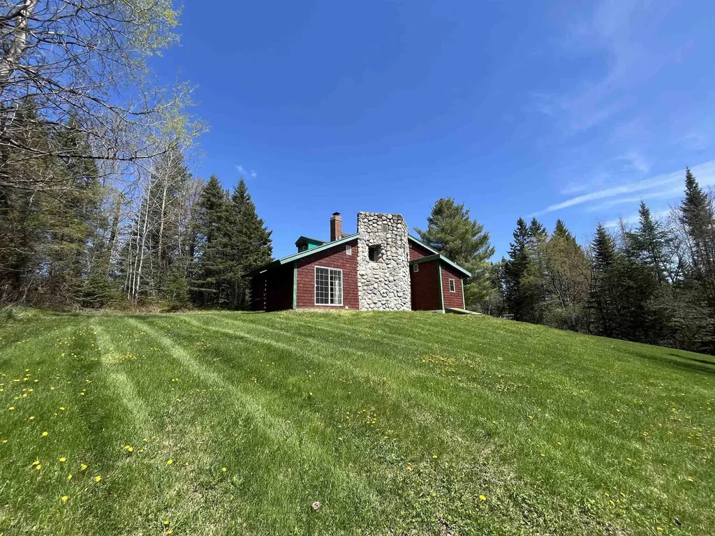 1039 Noyestar Road Walden VT 05843