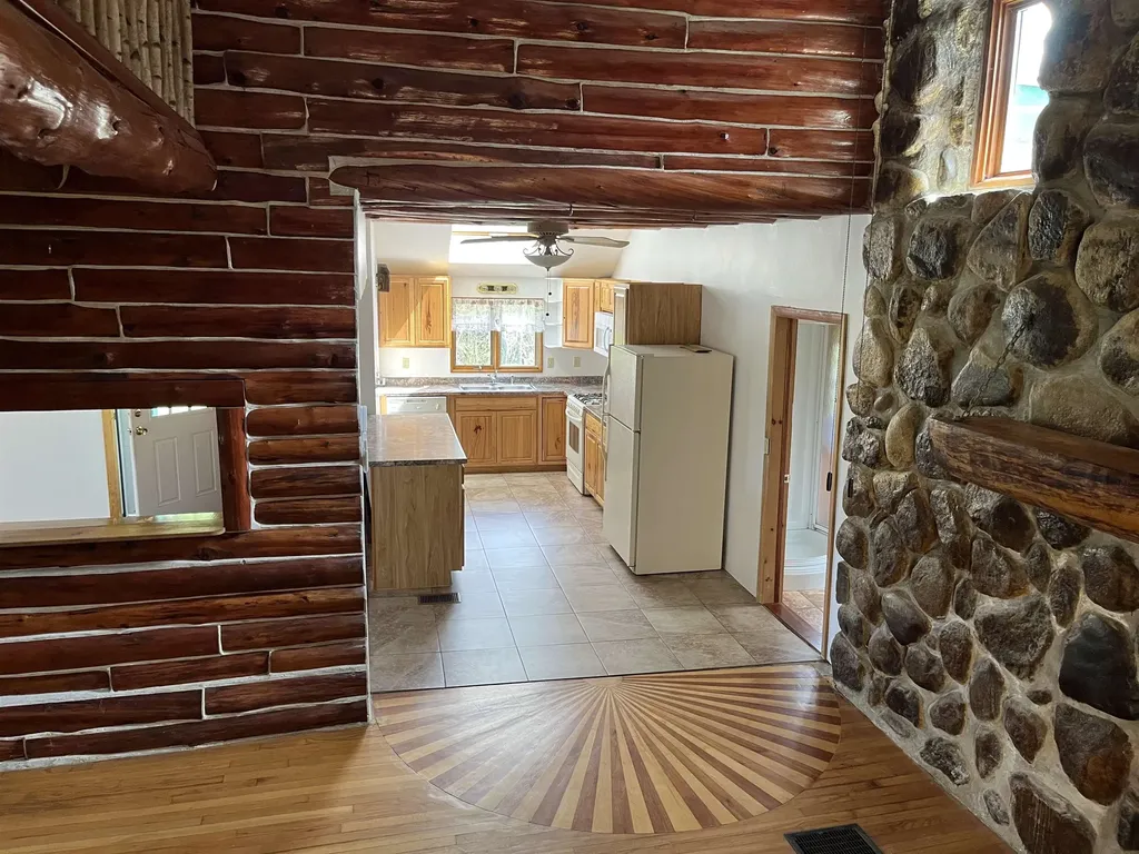 1039 Noyestar Road Walden VT 05843