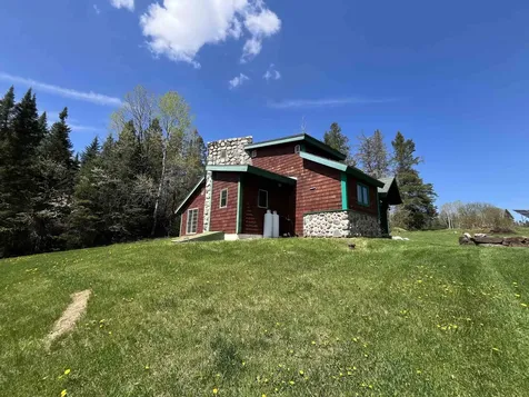 1039 Noyestar Road Walden VT 05843