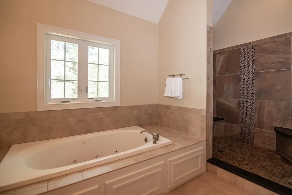 30 Shephard Road Pelham NH 03076