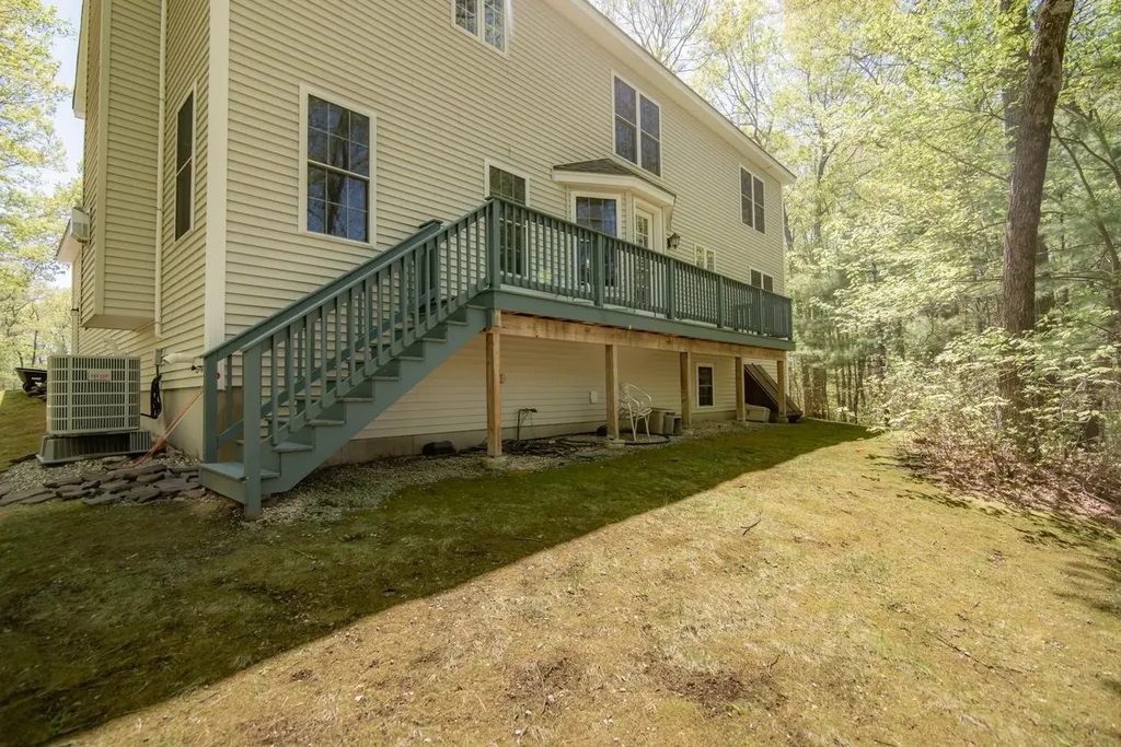 30 Shephard Road Pelham NH 03076