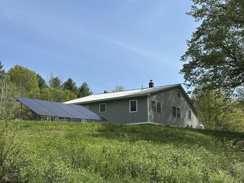 3742 North Fayston Road Fayston VT 05660