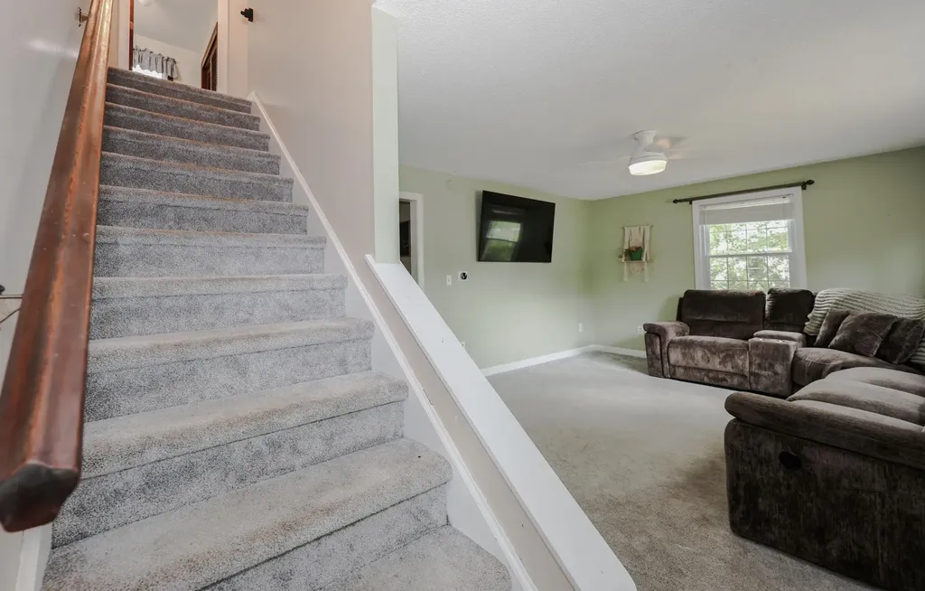 2 Lamson Drive Merrimack NH 03054