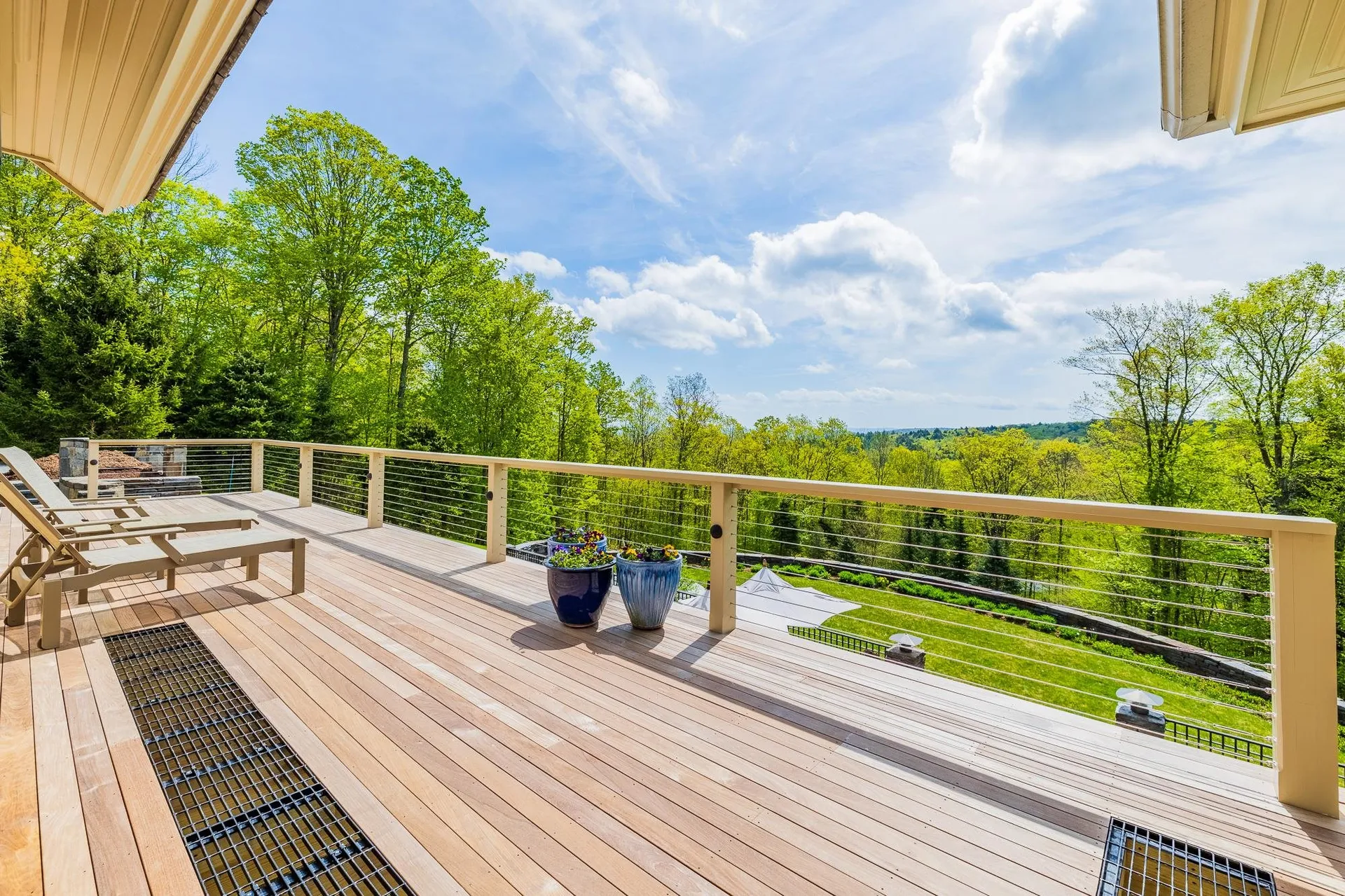 165 Bennington Lane Hartford VT 05059