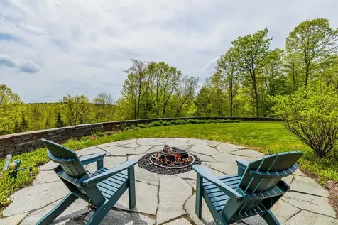 165 Bennington Lane Hartford VT 05059