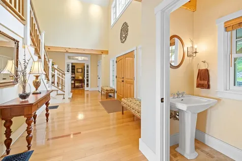 165 Bennington Lane Hartford VT 05059