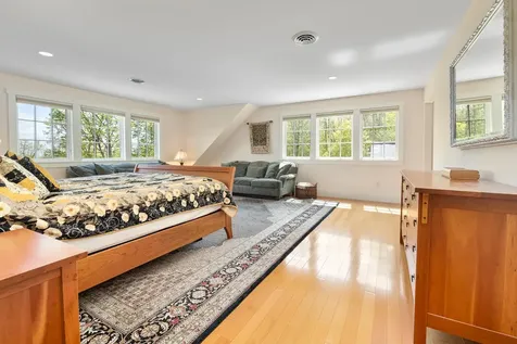 165 Bennington Lane Hartford VT 05059