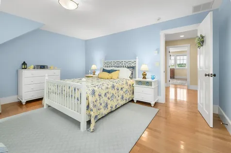 165 Bennington Lane Hartford VT 05059
