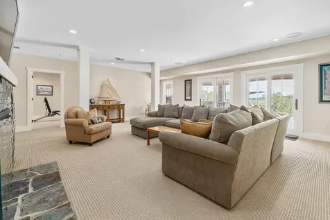 165 Bennington Lane Hartford VT 05059