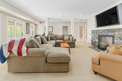 165 Bennington Lane Hartford VT 05059