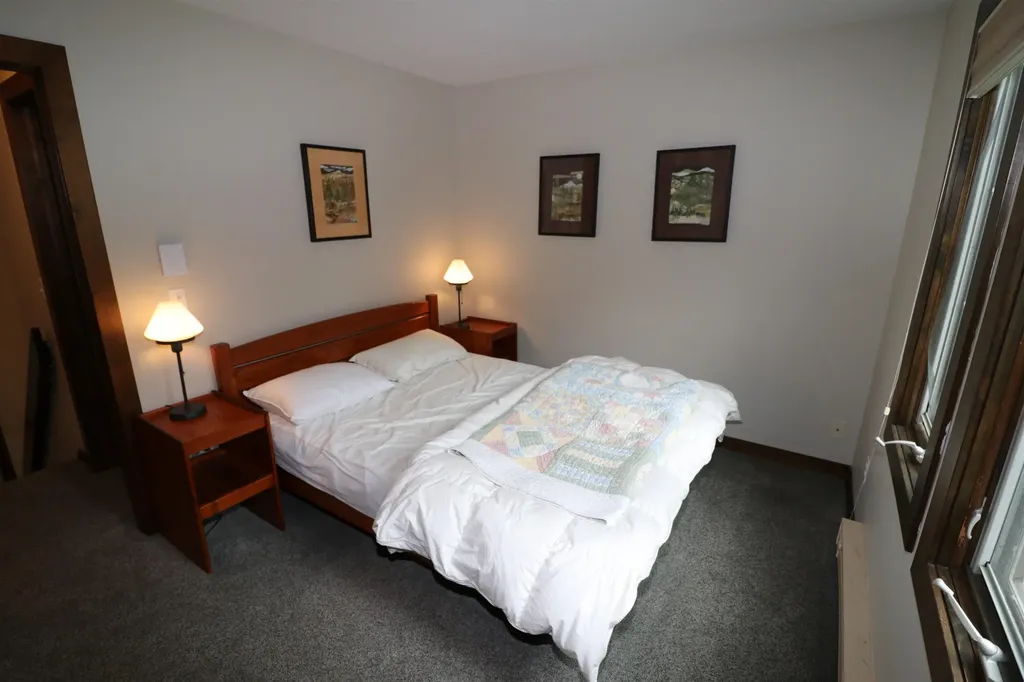 4610 Battleground Road Fayston VT 05673