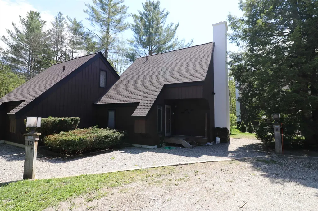 4610 Battleground Road Fayston VT 05673