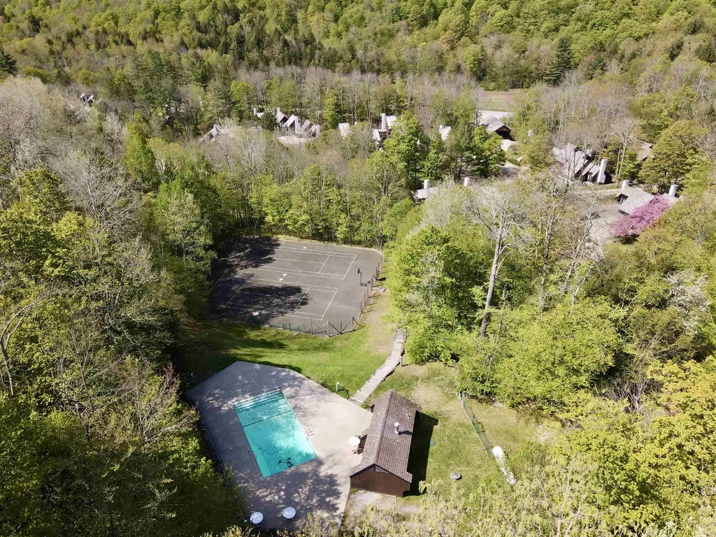 4610 Battleground Road Fayston VT 05673