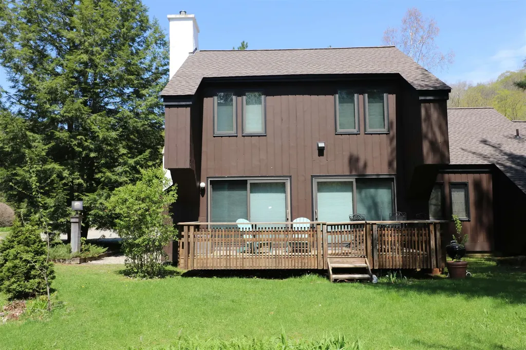 4610 Battleground Road Fayston VT 05673