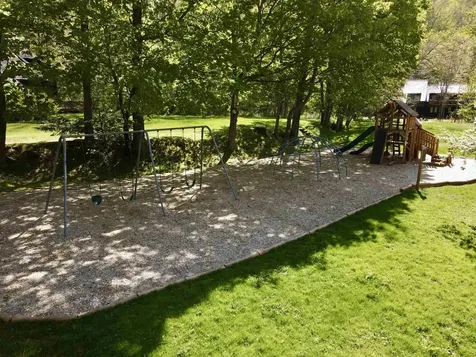 4610 Battleground Road Fayston VT 05673