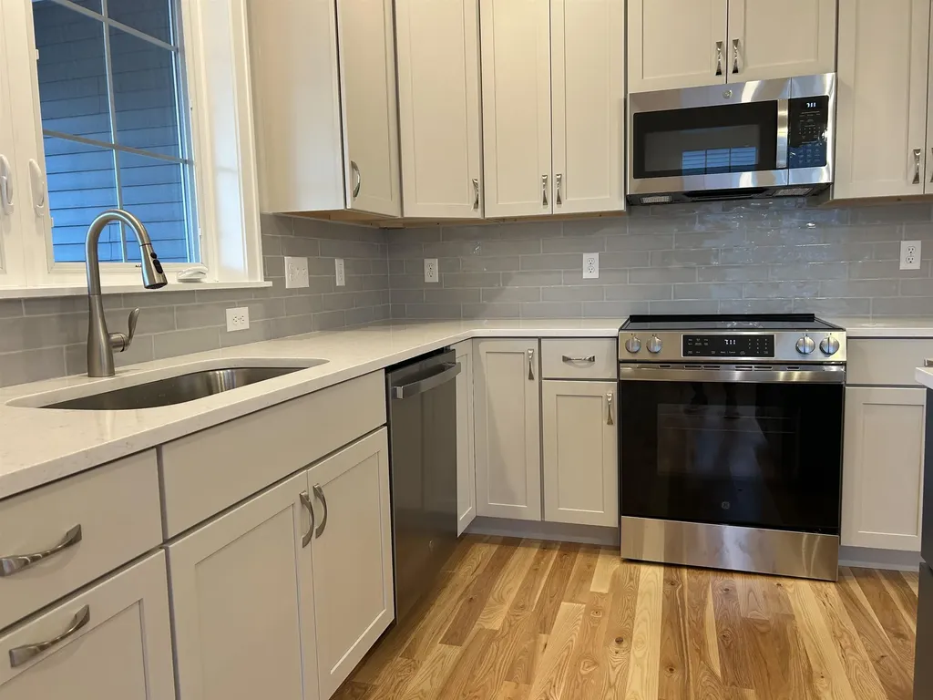 44 Summerwind Place Greenland NH 03840