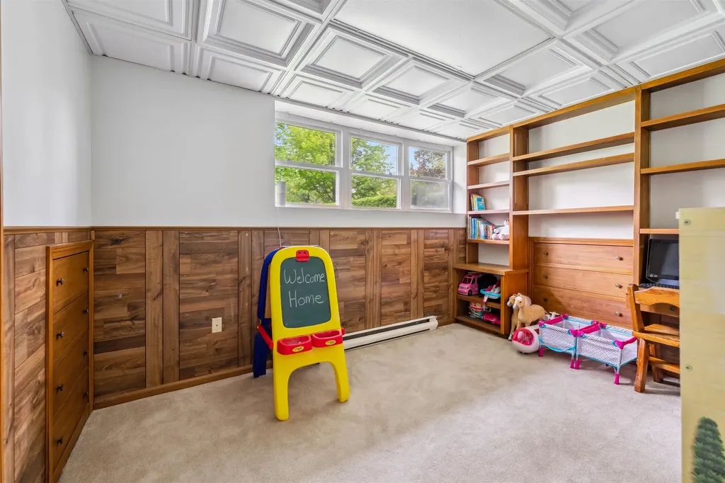 259 Brickett Road Manchester NH 03109