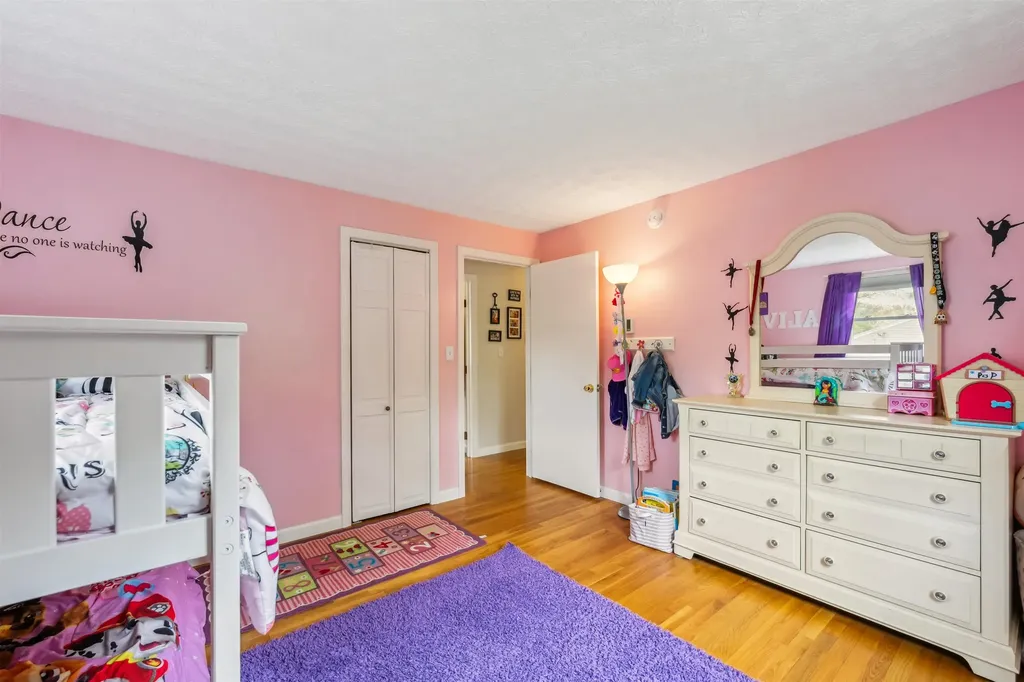 259 Brickett Road Manchester NH 03109