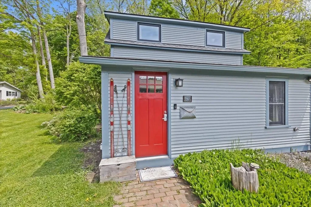67 Proctor Avenue South Burlington VT 05403