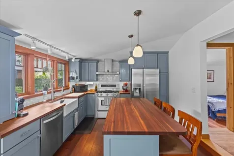 67 Proctor Avenue South Burlington VT 05403