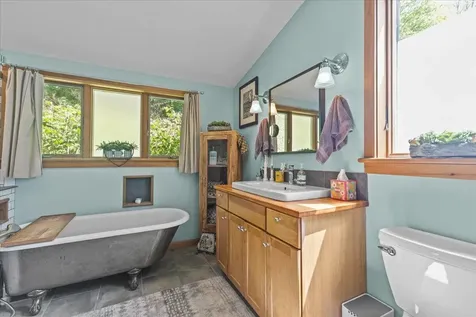 67 Proctor Avenue South Burlington VT 05403