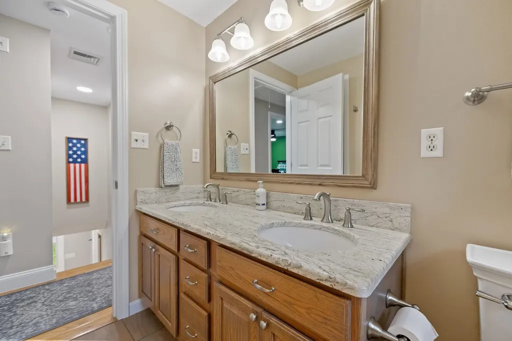 6 Aldrich Circle Merrimack NH 03054