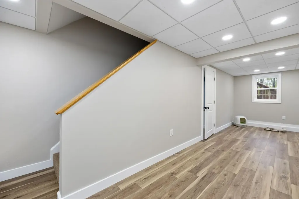 6 Aldrich Circle Merrimack NH 03054