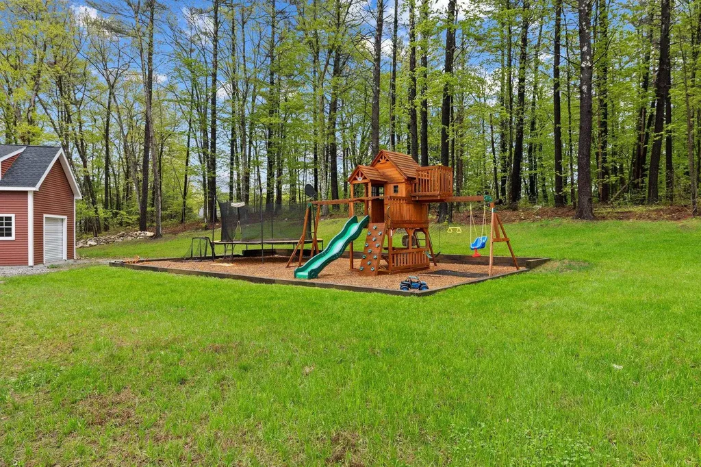 6 Aldrich Circle Merrimack NH 03054