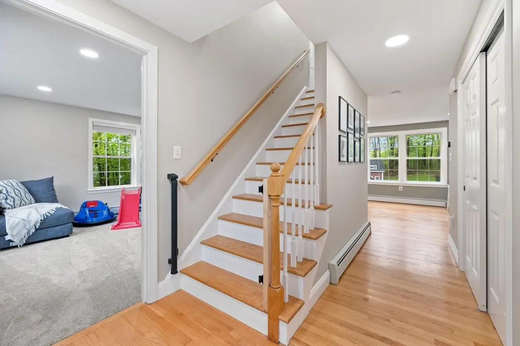 6 Aldrich Circle Merrimack NH 03054