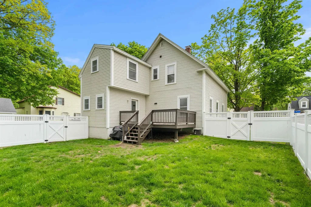 34 King Street Rochester NH 03867