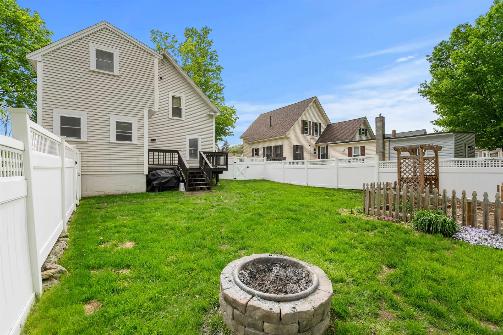 34 King Street Rochester NH 03867