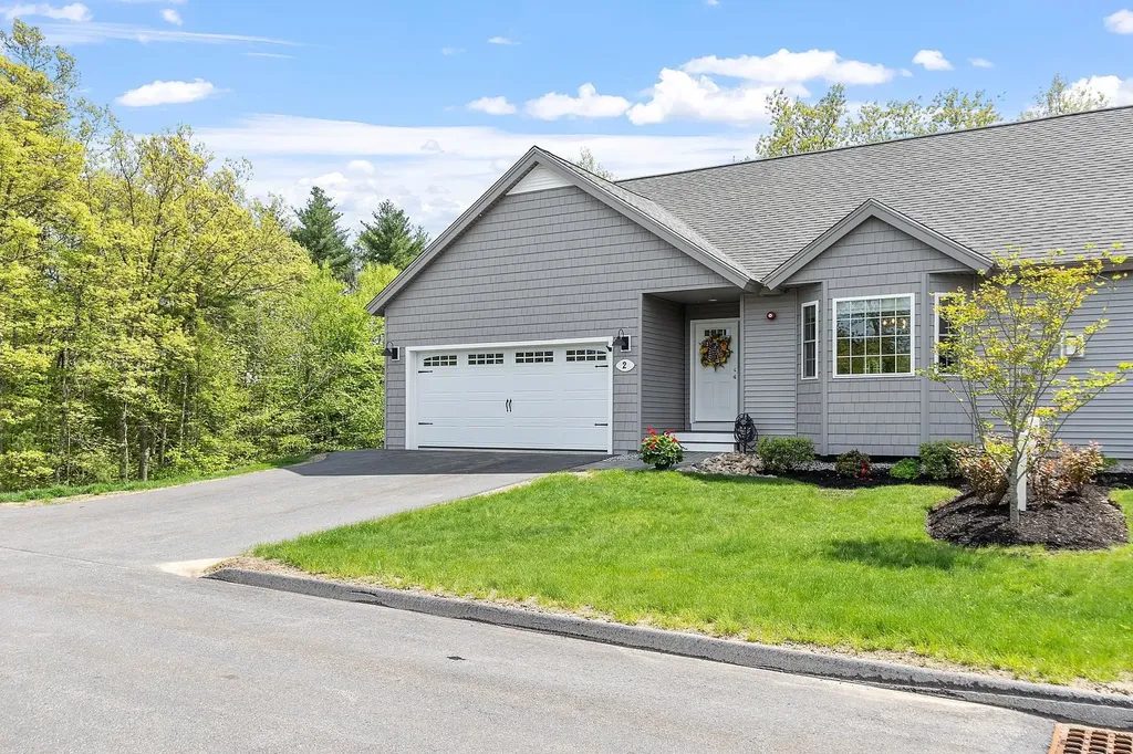 2 Springfield Drive Hampstead NH 03826