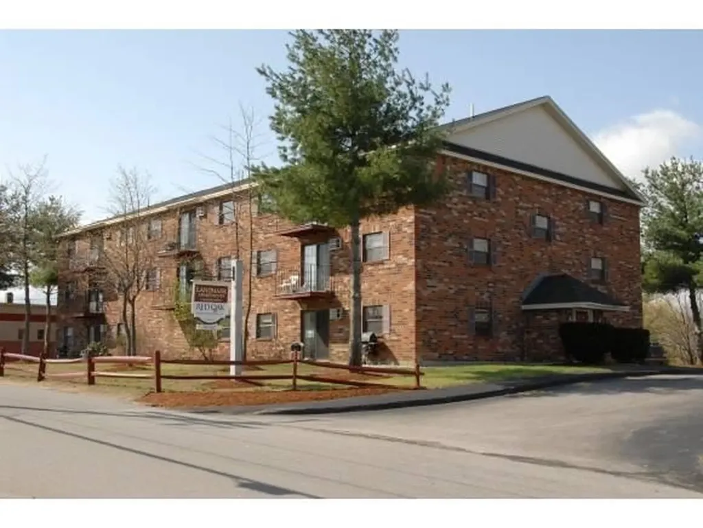 11 Railroad Avenue Derry NH 03038